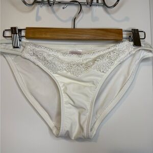 White Lace Bikini Bottom M | Xhiliration | Mix & Match Swim